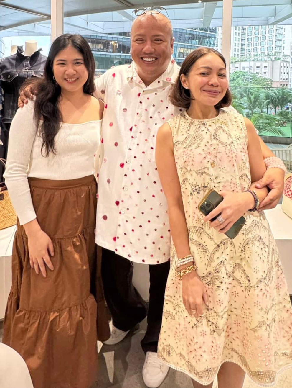 Camille Santiago, DAILY Tribune's Luis Espiritu and Bianca Salonga.