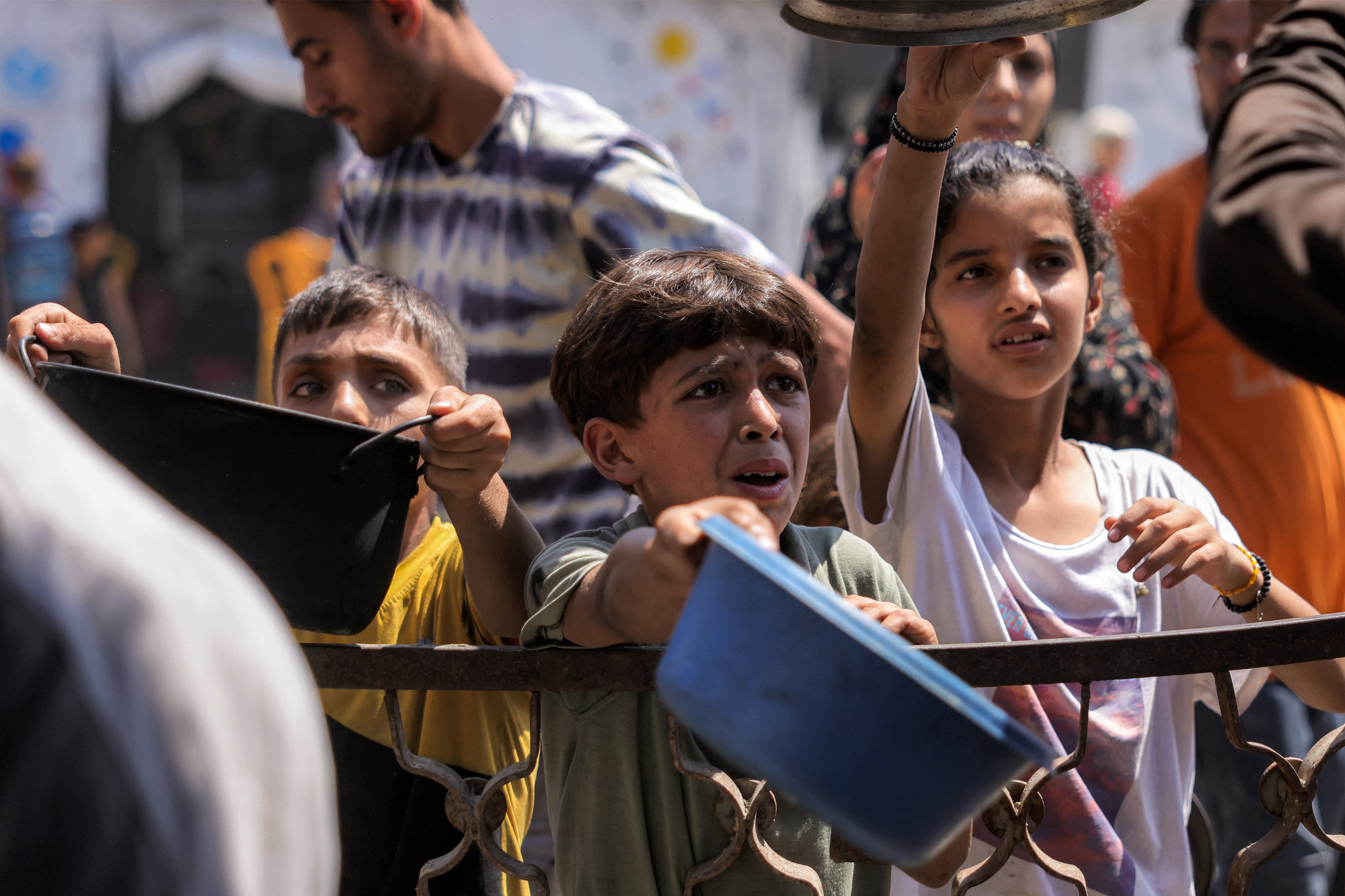 Gaza deaths continue as truce talks deadlocked
