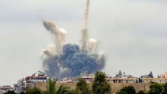 Israeli strikes kill 12 in east Lebanon: ministry