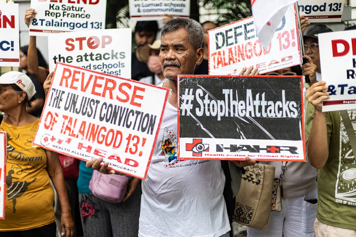 Progressive groups rallied outside the Court of Appeals in Manila on Tuesday, 15 July 2025, urging the reversal of the conviction of the “Talaingod 13”—a group that includes 11 Lumad teachers, former Bayan Muna Rep. Satur Ocampo, and ACT Teachers Rep. France Castro—exactly one year after a Tagum City court found them guilty.
The case involves child trafficking charges over the alleged transport of 29 Lumad children during a humanitarian mission in Talaingod, Davao del Norte, in November 2018.