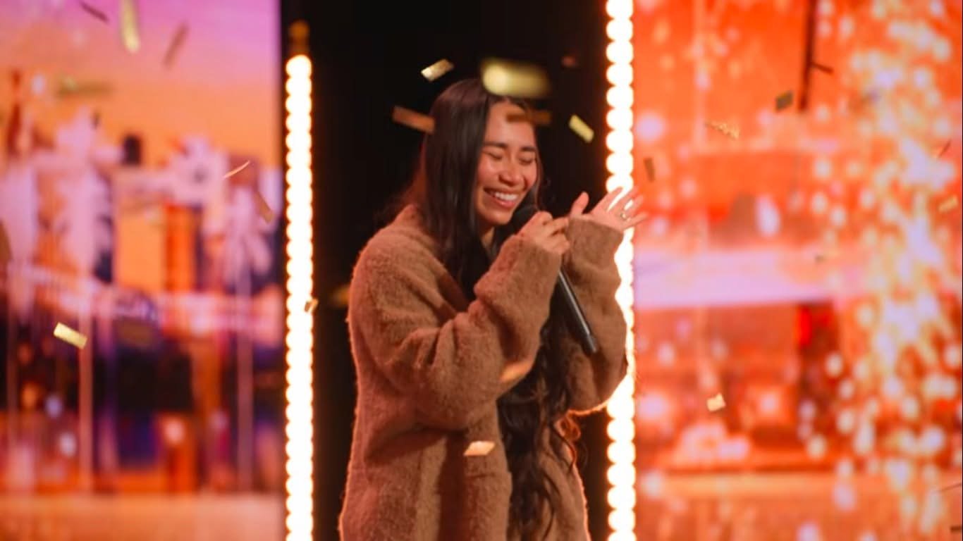 Jessica Sanchez gets Golden Buzzer on AGT
