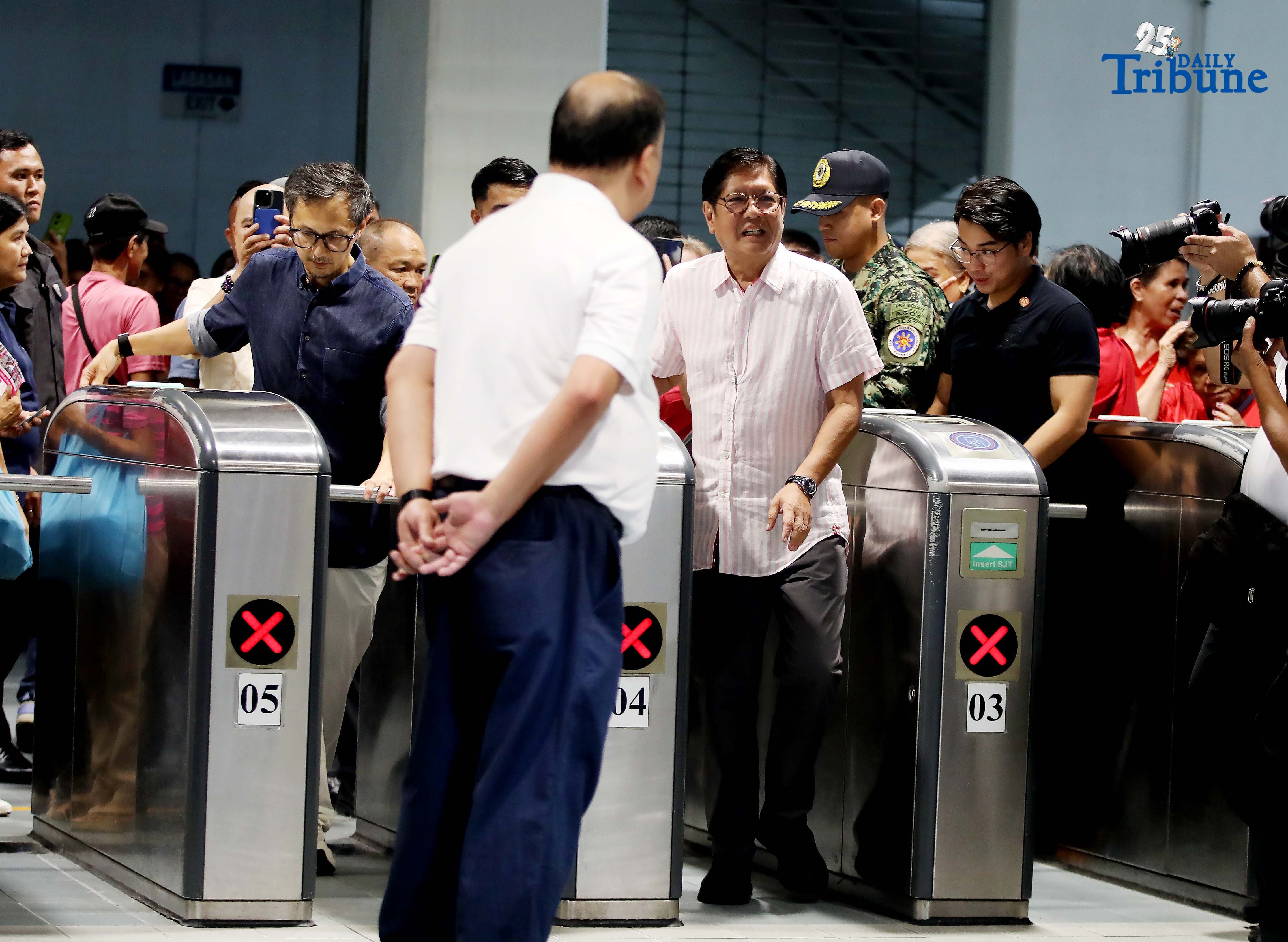 Marcos launches 50% fare discount for seniors, PWDs