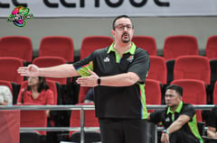 Hot Chameleons temper expectations