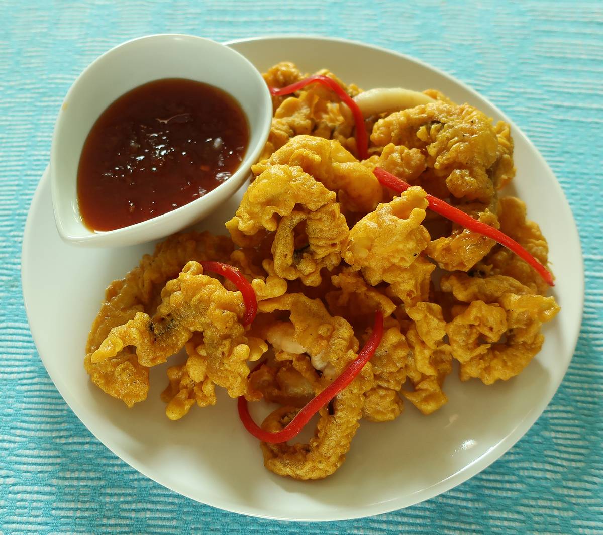 Crisp-fried Squid with Sweet Spicy Sauce.