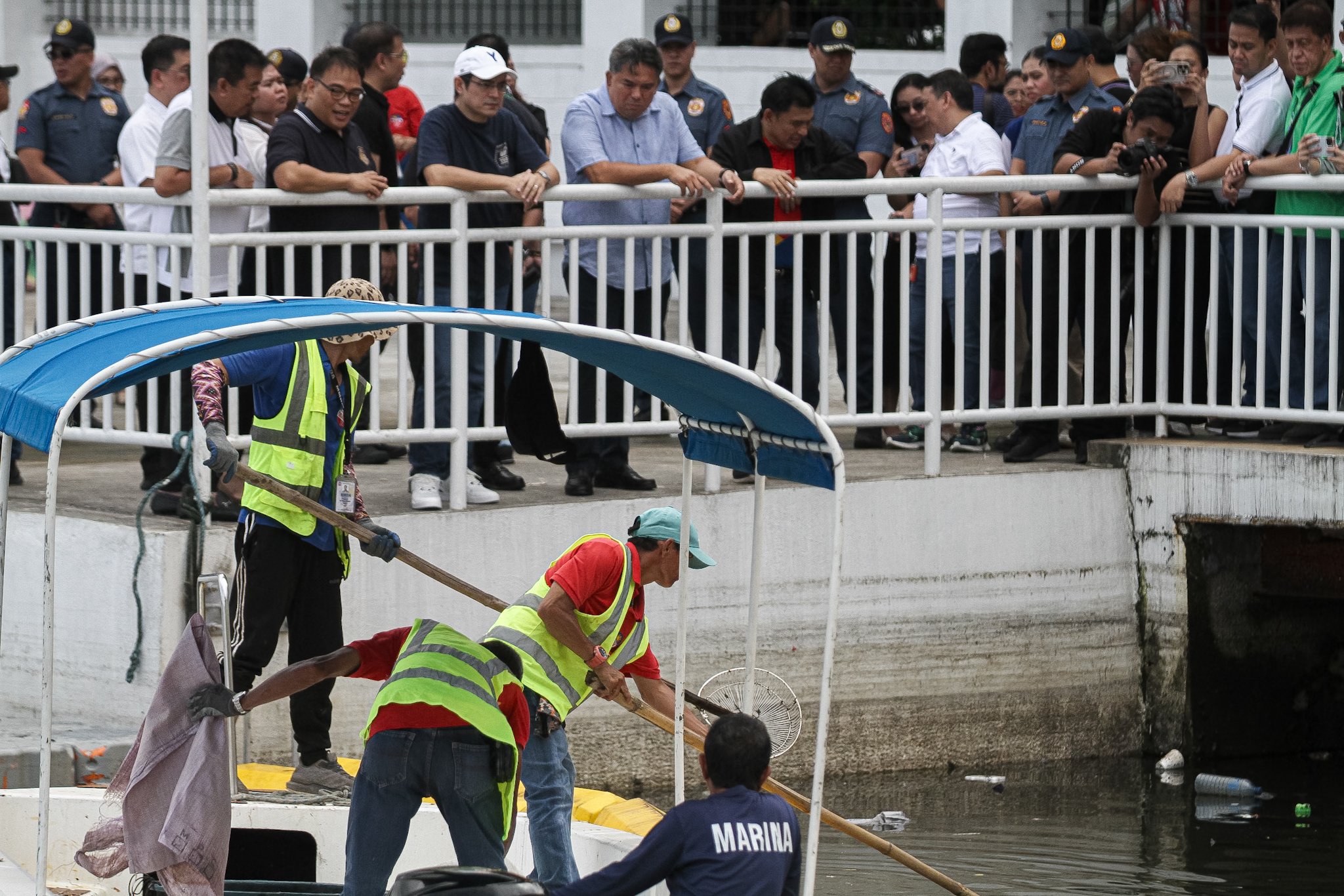 MMDA, Isko to build floodgate, trash traps in Manila Bay