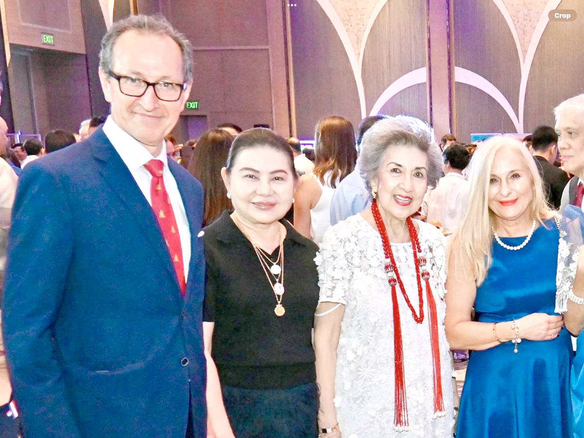 Ambassador of Austria, Johan Briegel, Consul Marian Ong, Maritess Pineda and Madam Roswitha Briegel.