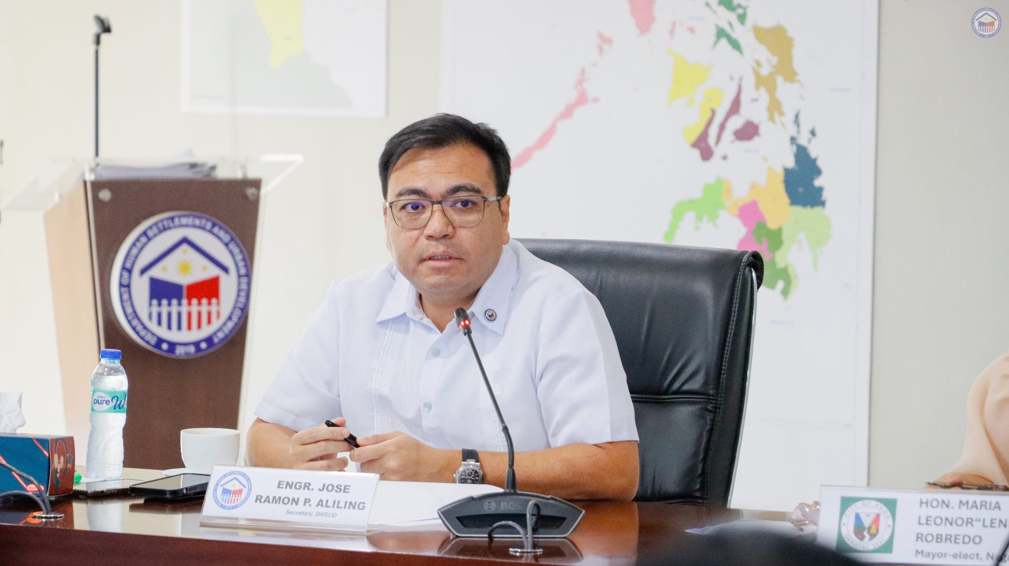 DHSUD freezes payments
to help Visayans after ‘Tino’