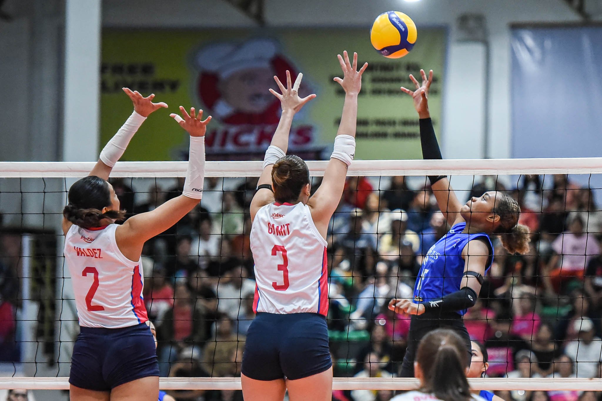 ZUS Coffee upsets Creamline, boosts quarterfinals bid