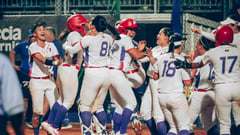 Blu Girls bat for bronze