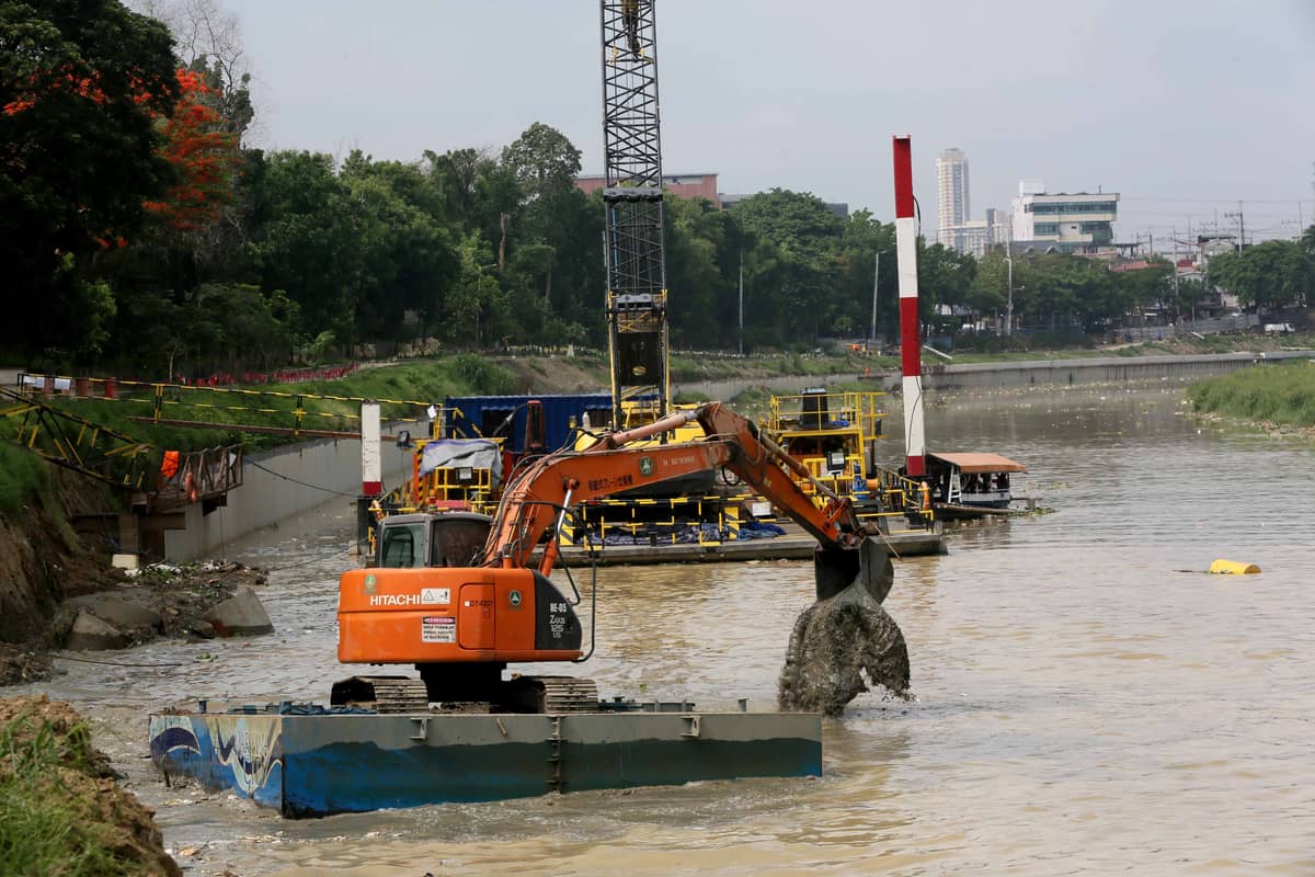 THE Marikina City local government continues dredging and widening of the Marikina River, on Tuesday, 23 May 2023 to avoid flooding.