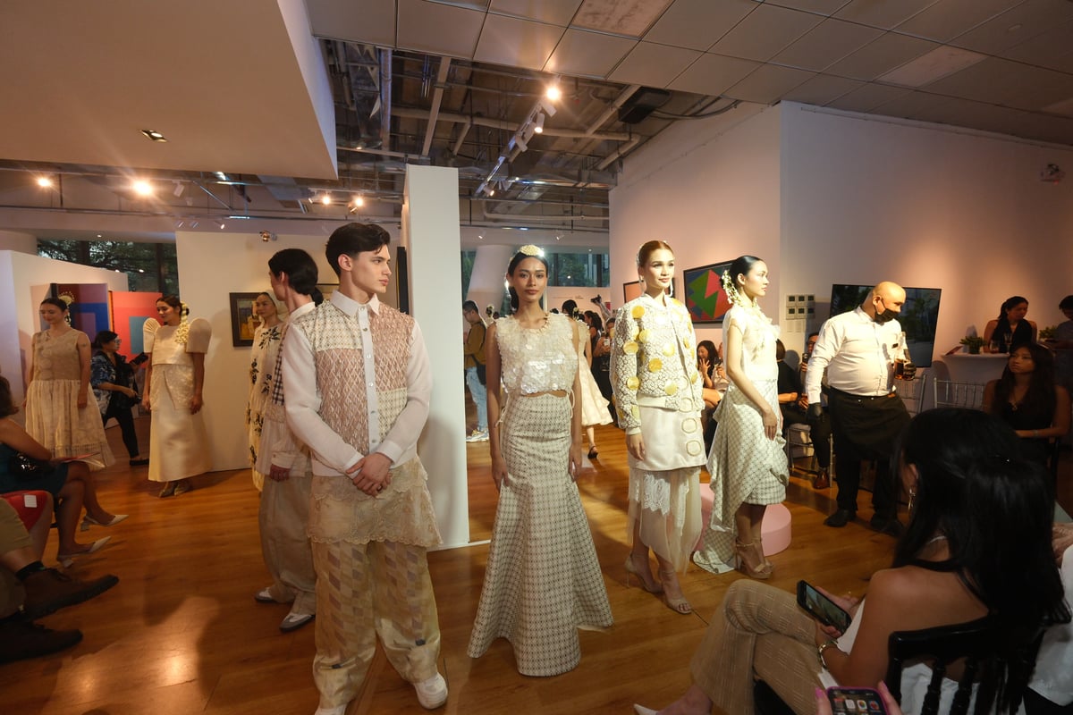 The event featured a 40-piece collection by fashion designer Jor-el Espina alongside the opening of a new Salcedo Auctions exhibit featuring the works of Constancio Bernardo.