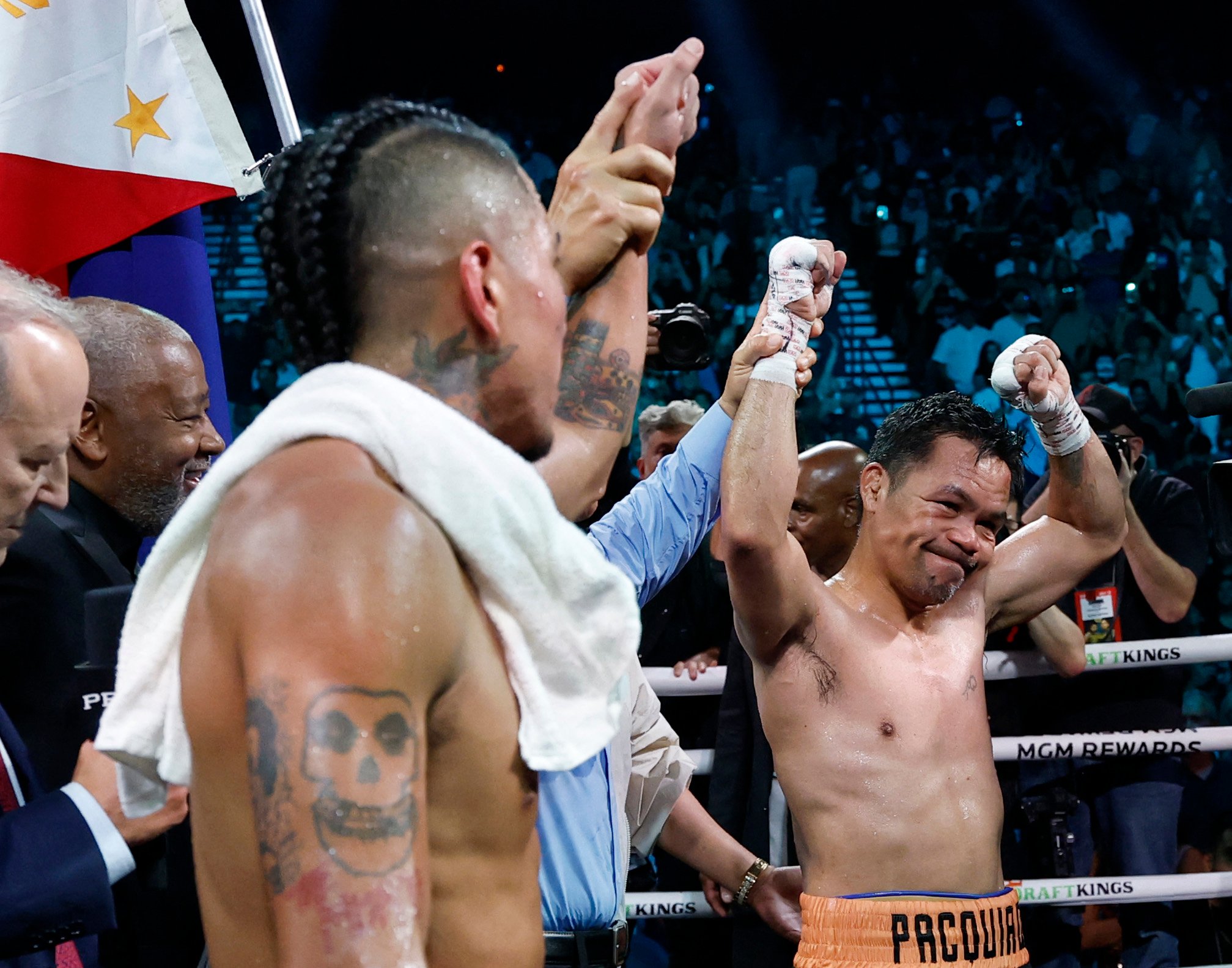 Gibbons: Pacquiao robbed of making history