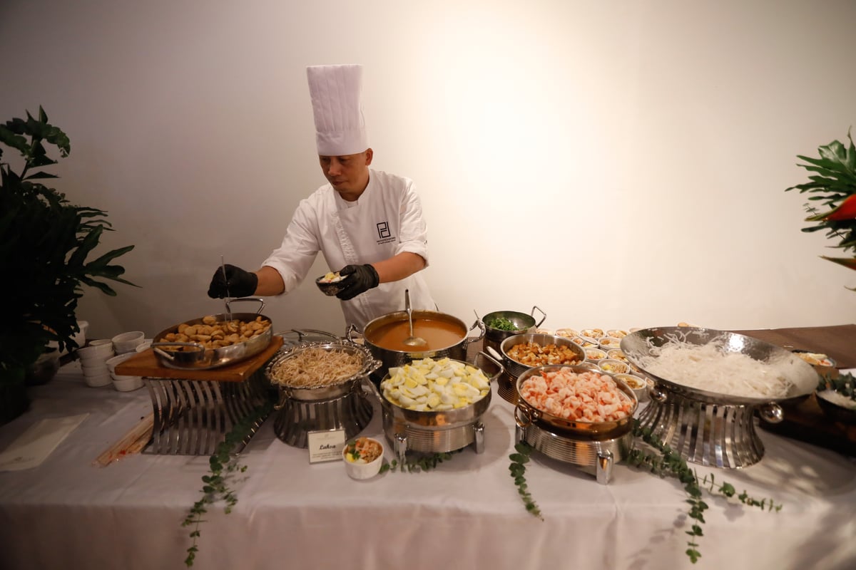 Guests enjoyed artisanal gelatos and international wine and cuisine at the event.