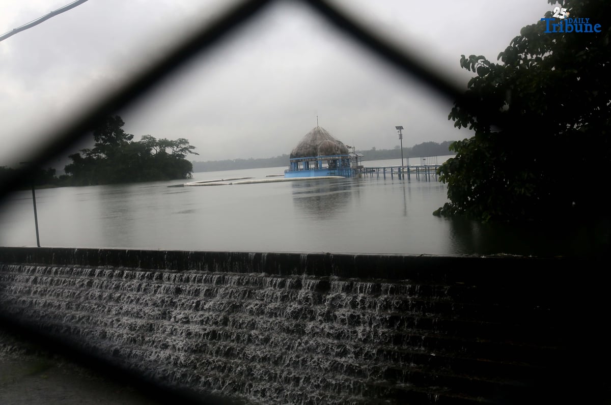 La Mesa Dam in Quezon City water level has reached to 80.16 meters, exceeding its spilling level of 80.15 meters due to continuous rain brought by habagat on Monday July 21 2025. The overflow is impacting low-lying areas along the Tullahan River, including parts of Quezon City, Valenzuela, and Malabon. Residents in these areas are advised to take necessary precautions and monitor water levels. Photo/Analy Labor