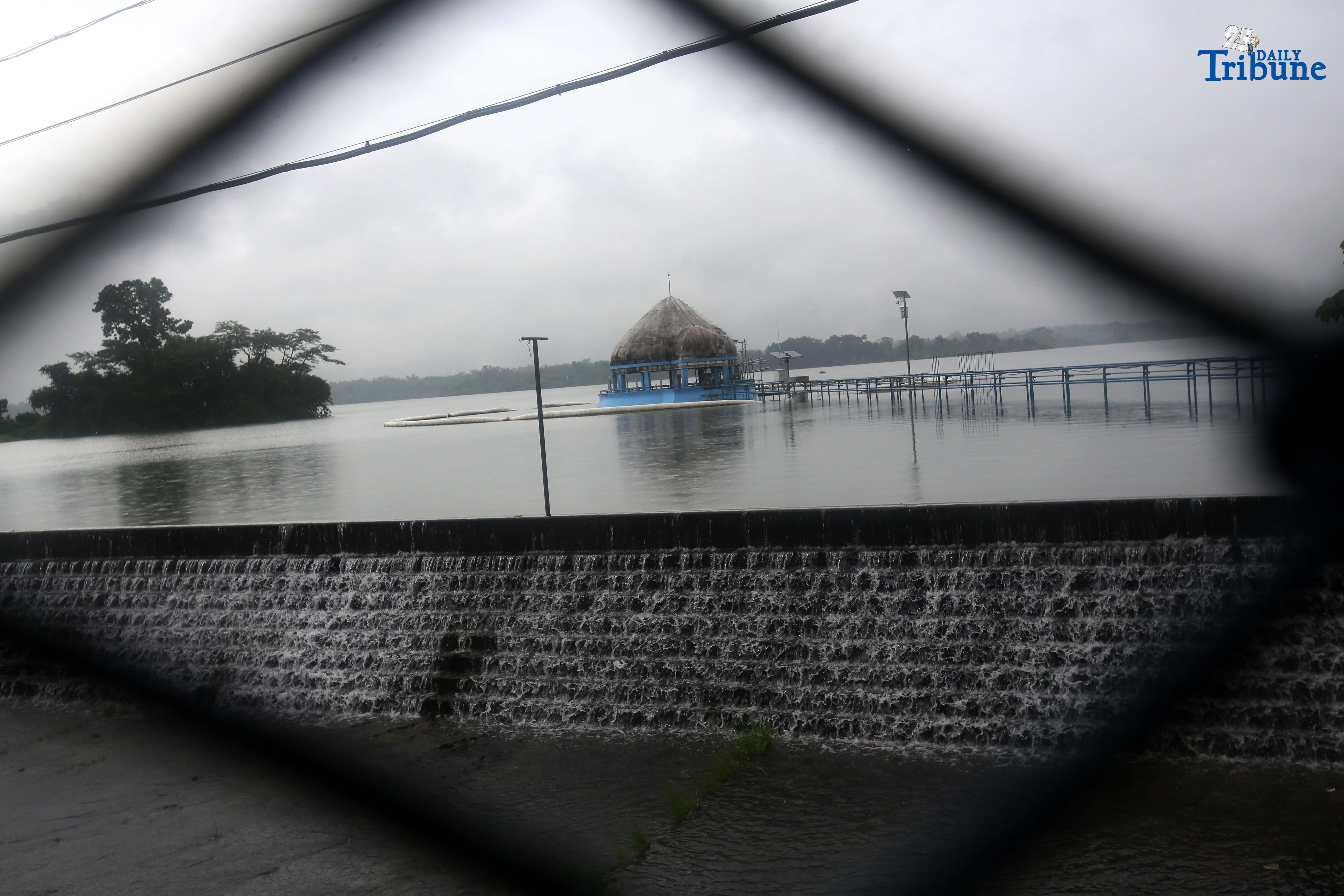 La Mesa Dam overflows