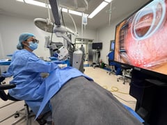 Hi-tech eye surgery for Tzu Chi docs, patients, trainees