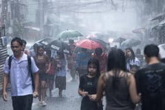 Bataan suspends classes, work