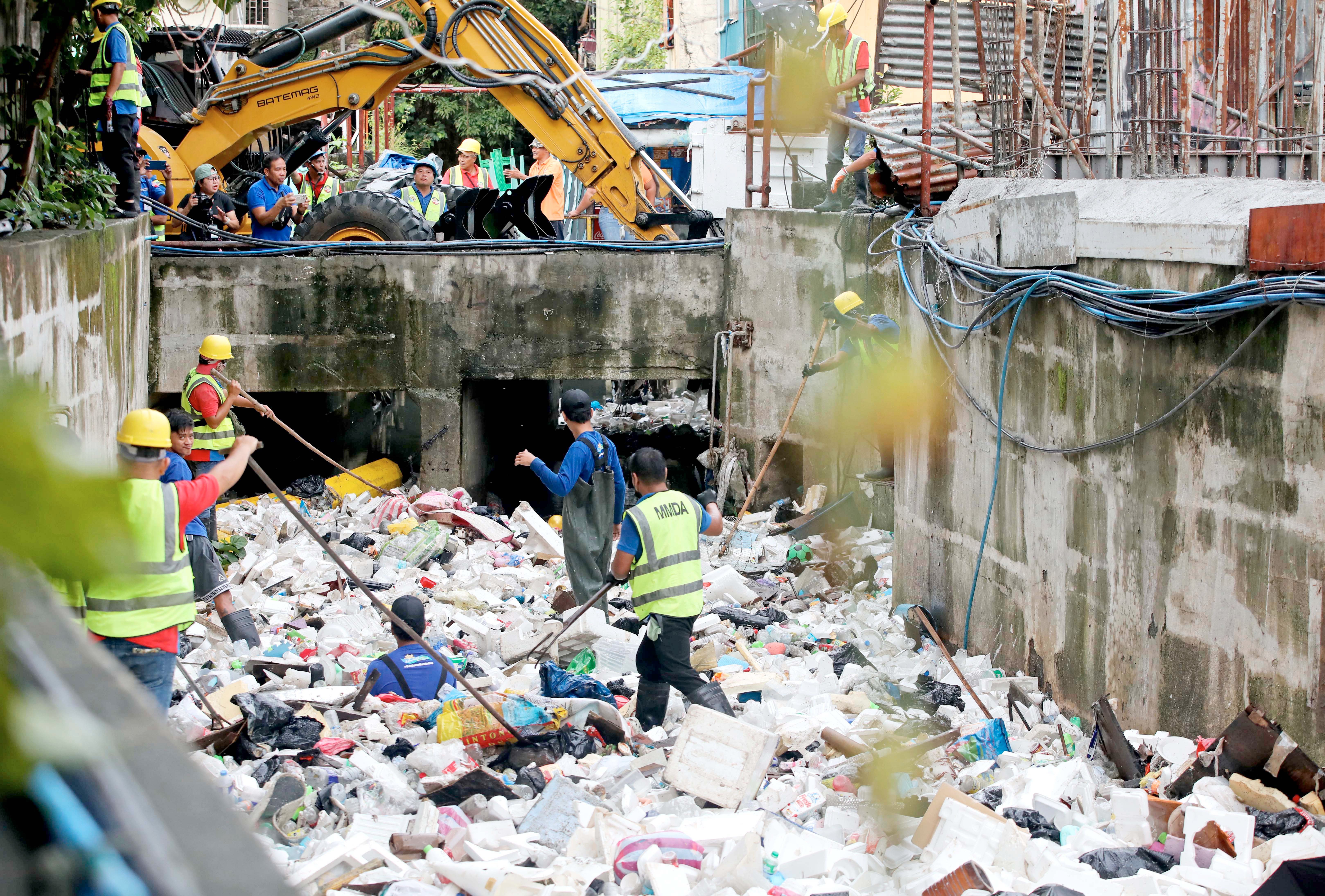 Carmaggedon seen amid monsoon rains, flood