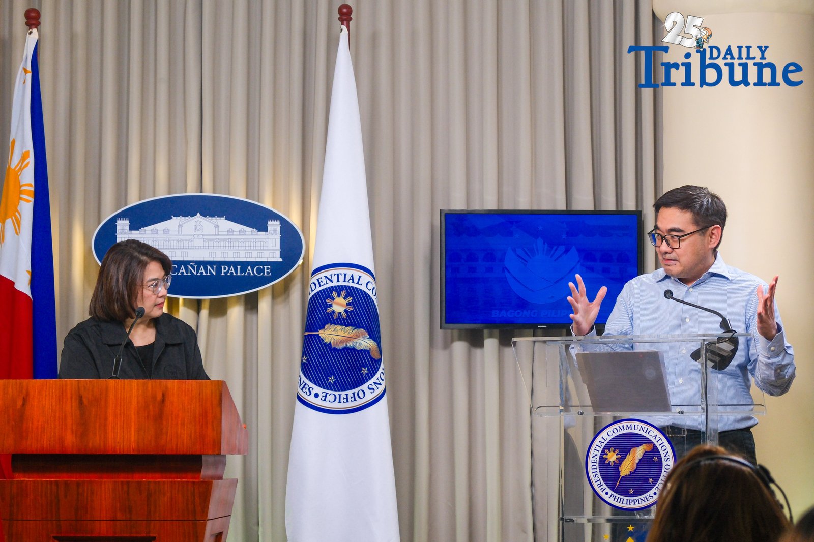 During a press briefing in Malacanang, Special Assistant to the President for Investment and Economic Affairs (SAPIEA) Frederick Go clarified that it is not the Philippines who will bear the cost of the tariffs imposed by the United States, but the American consumers. He explained that when tariffs are applied, the additional cost is usually passed on to the buyers. In this case, it will be the consumers in the U.S. who will pay more, not Filipino exporters. He also emphasized that the reduction of tariffs to 19% is a significant development for the Philippines. This rate is now the second lowest in Southeast Asia. According to Go, this makes the country more attractive to foreign investors. It could encourage them to set up operations here and export their products globally.