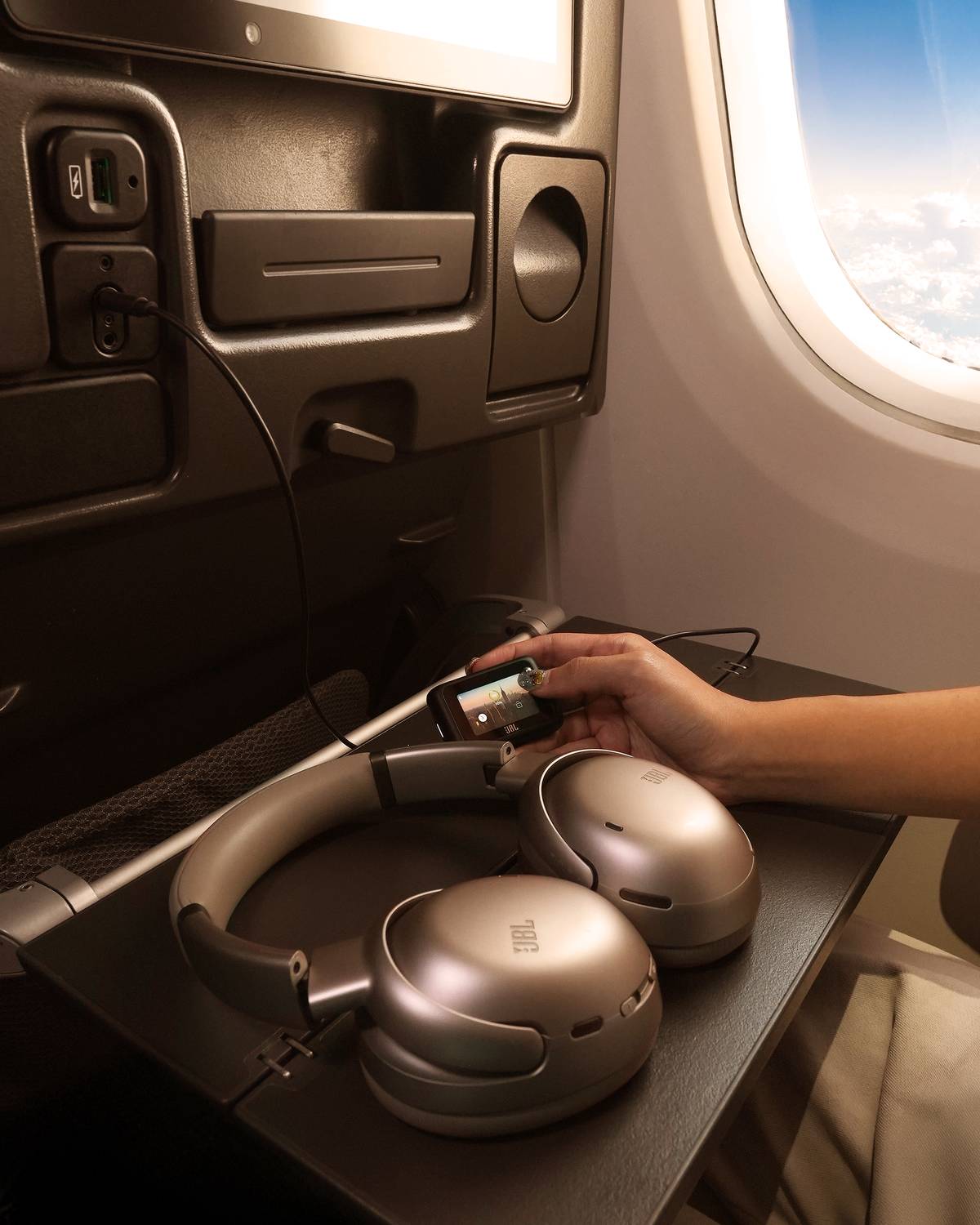 JBL’s TOUR One M3 Smart Tx headphones combine immersive audio, smart connectivity, and adaptive noise cancelling for next-level listening.