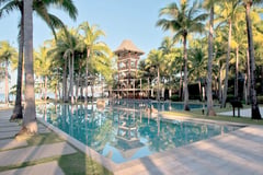 Seaside leisure living