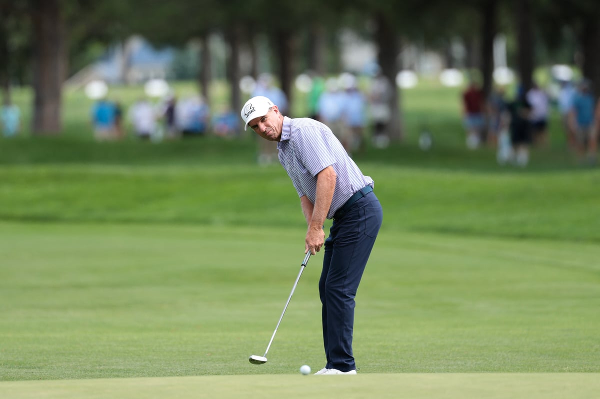 Tim Alker Alker leads Senior Open after a 63 | Daily Tribune