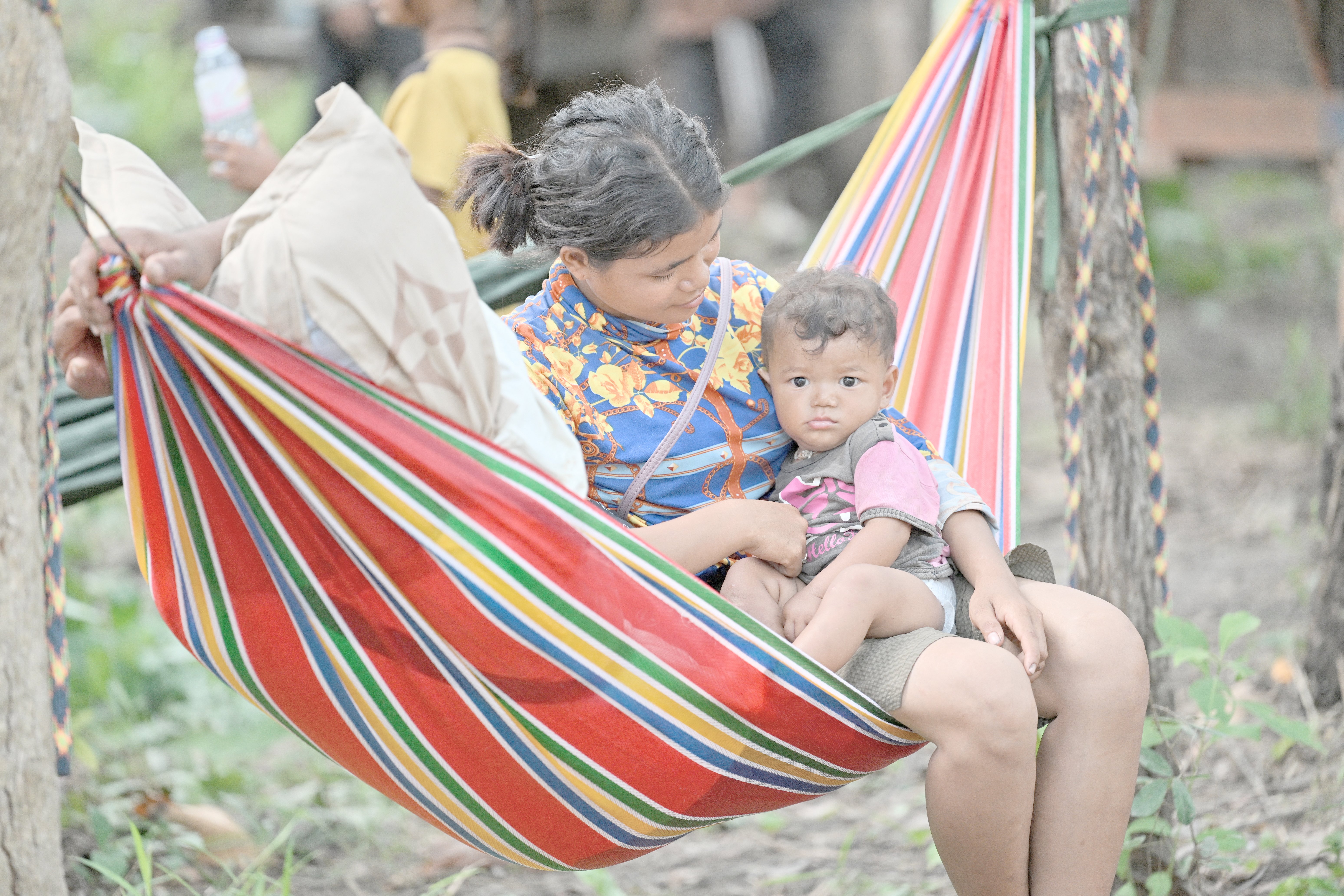 Thailand, Cambodia clashes displace 138,000