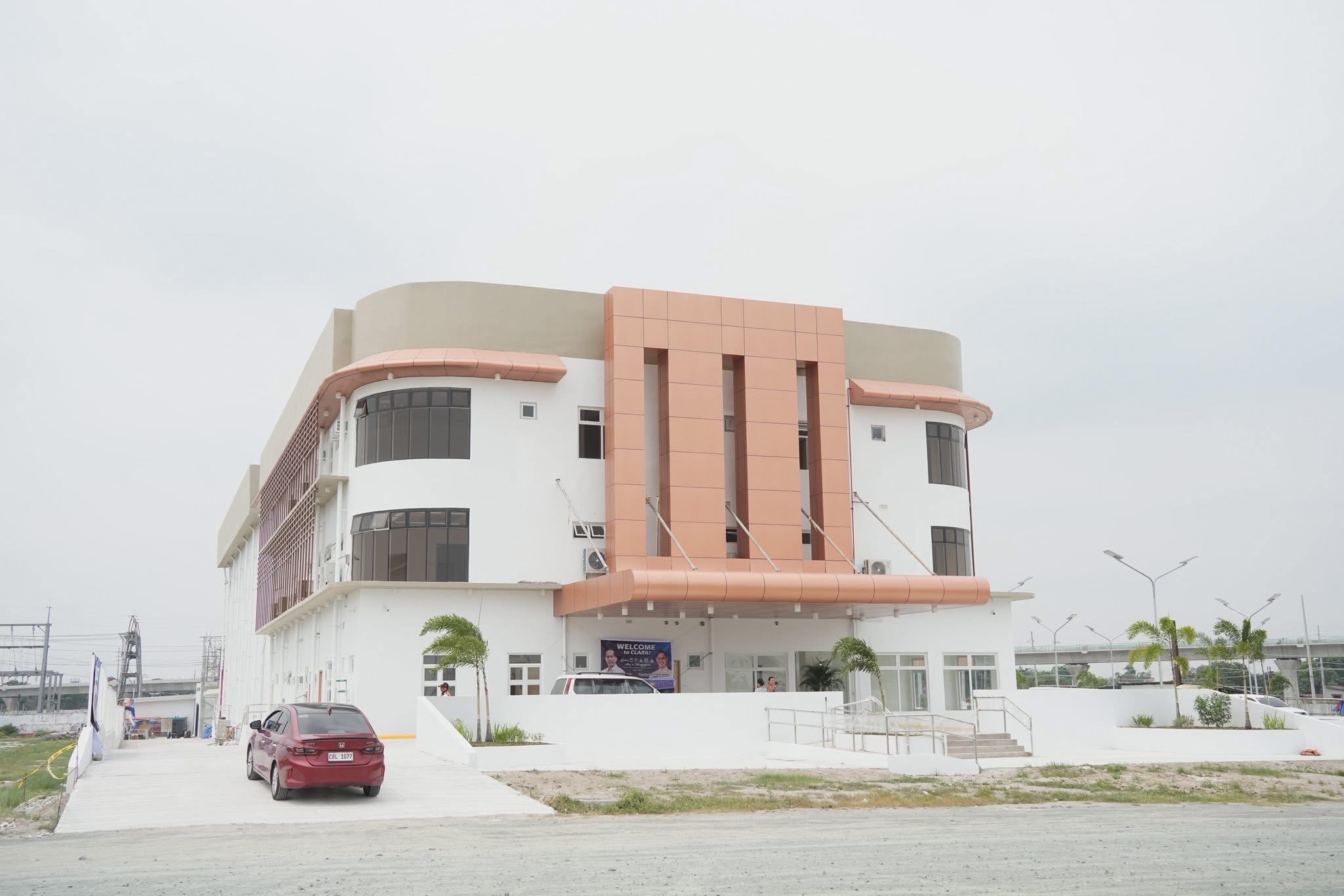 Clark Hospital opening to generate jobs