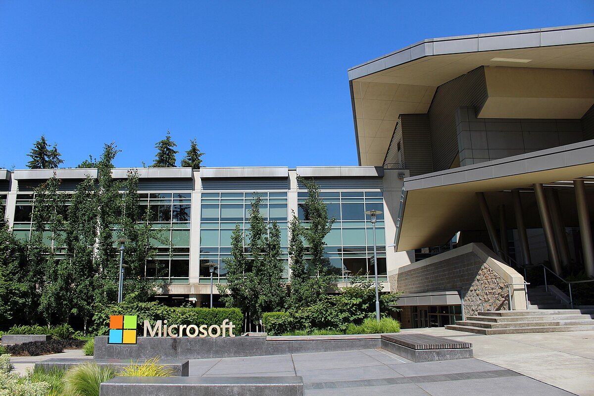 Chinese hackers attack Microsoft