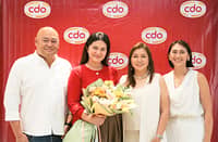DIMPLES Romana (second from left) poses with CDO’s Ong Family: (From left) Jason Ong, VP for Emerging Businesses, Dr. Charmaine Ong-Castro, SVP, Corporate Purchasing, Treasury and Corporate Governance, and Janna Marie Ong-Santos, Marketing Manager.