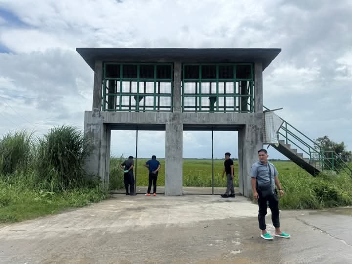 Pampanga gov’t inspects flood control structures