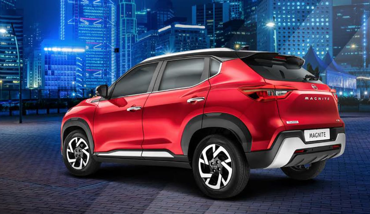 THE rear view highlights the Magnite’s sporty lines and contrasting roof.