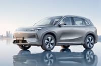 THE Geely EX5 debuts with a polished, minimalist design and a fully electric drive.