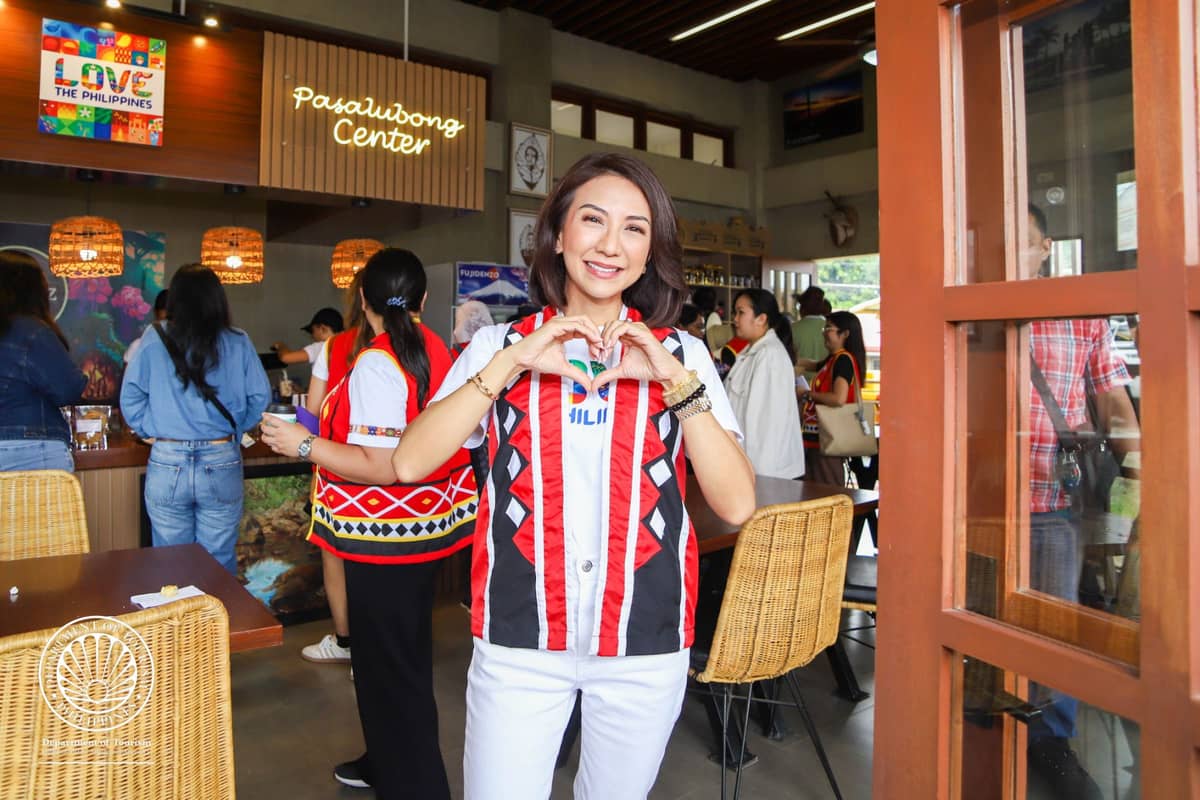 Aside from the dedicated spot for local items, the Tourist Rest Area (TRA) also allows travelers to rest and avail of charging stations and use of clean restrooms with showers all for free.