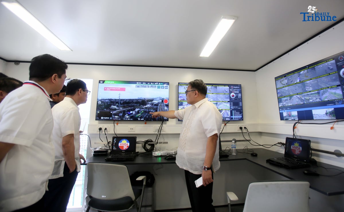 MMDA Chairman Atty. Don Artes inspects the MMDA Mobile Command Center to monitor the situation along Commonwealth Avenue during President Ferdinand Marcos Jr.’s 4th State of the Nation Address.