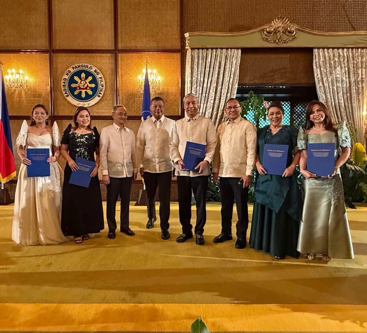 SOJ Remulla (4th from left), Undersecretary Jesse Hermogenes Andres (5th from left) and NPS prosecutors pose for a photo after being commended by the Office of the President (OP) for the DOJ’s Anti Money Laundering/Countering the Financing of Terrorism (AML/CFT) efforts and reforms which led to the country’s removal from the Financial Action Task Force (FATF) Grey List.