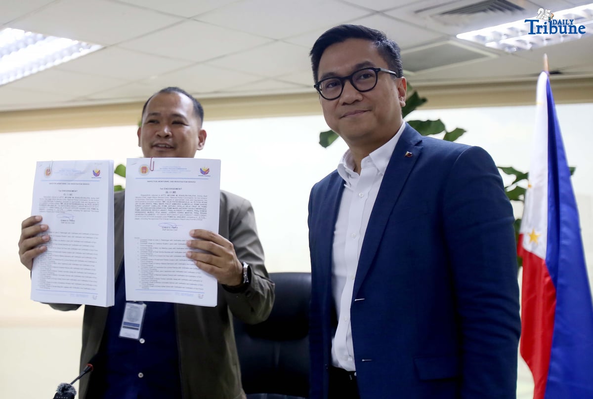 National Police Commission (NAPOLCOM) Vice Chairperson and Executive Officer Rafael Vicente R. Calinisan, along with NAPOLCOM Director for Inspection, Investigation, and Monitoring Service Edman Pares, presents to the media a filed administrative case against 12 personnel linked to the missing sabungero.