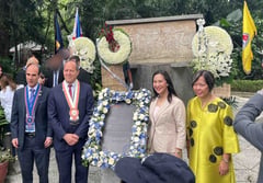 Israeli Embassy holds wreath-laying ceremony to honor President Manuel Quezon in QC