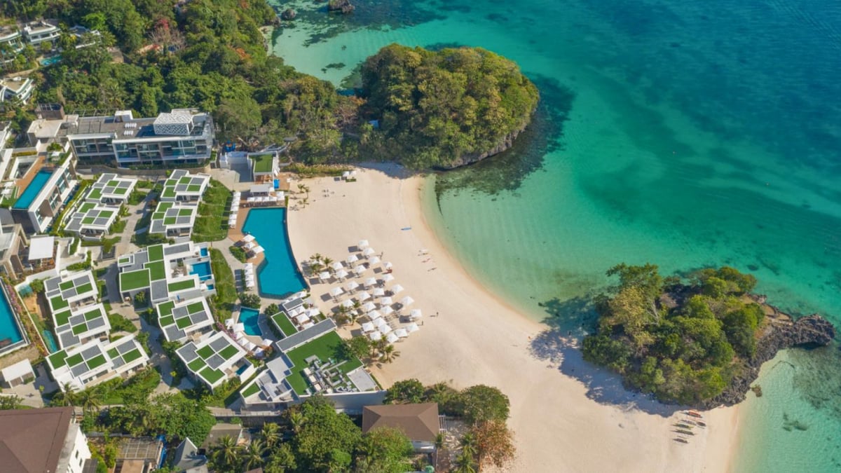 Relax at Crimson Resort & Spa Boracay, located in the serene Station Zero.