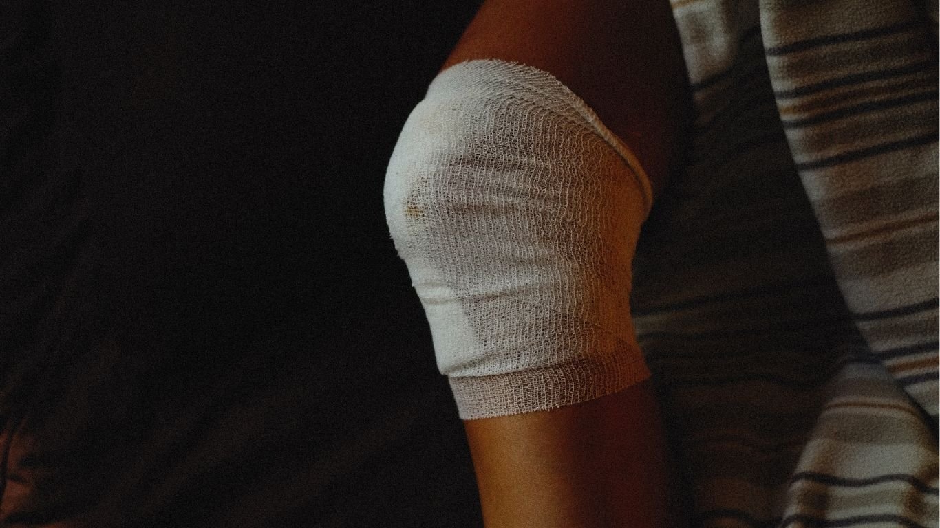 Drunk man injured amid ‘shootout’
