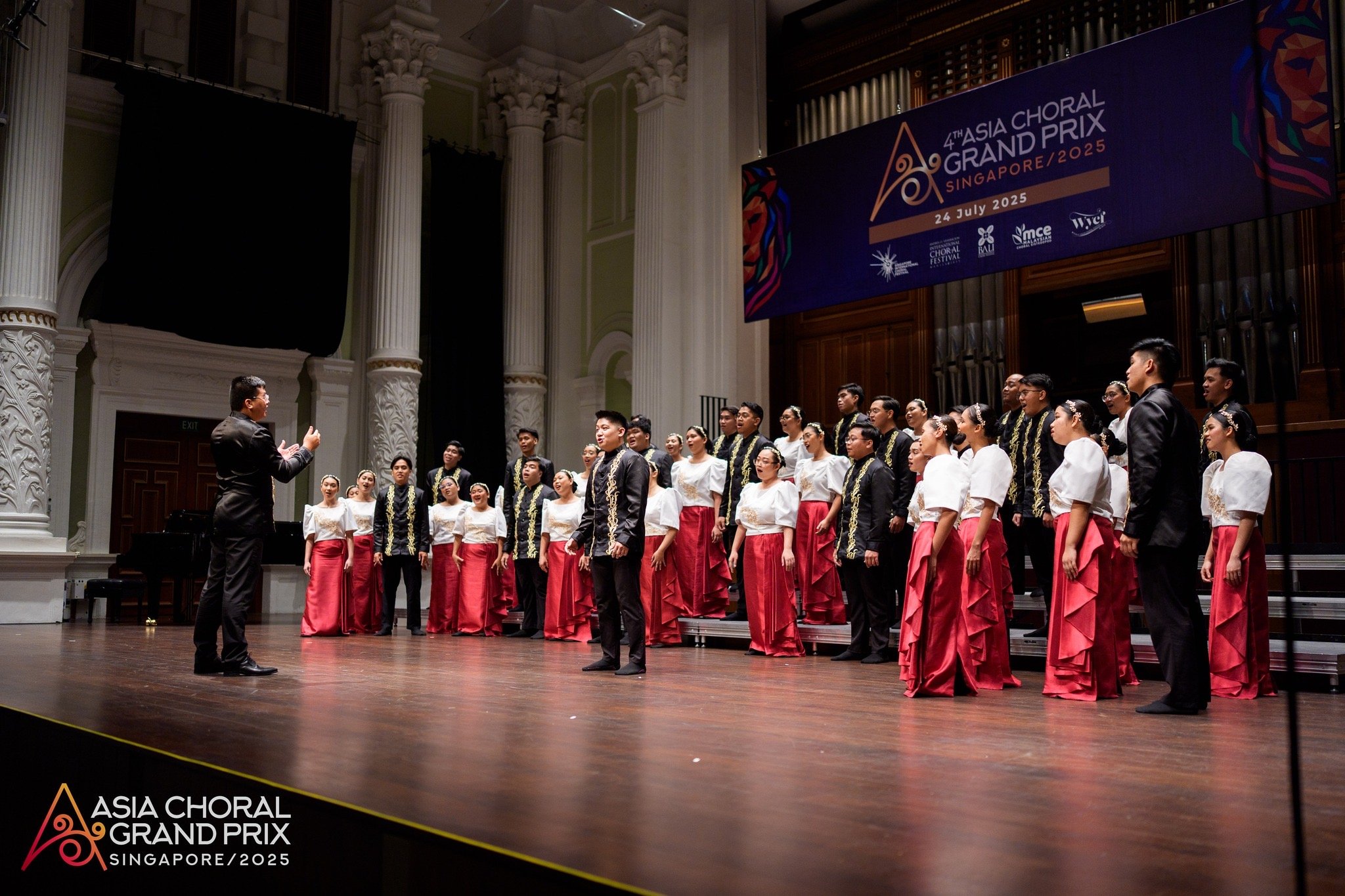 Filipino chorale wins big in SG
