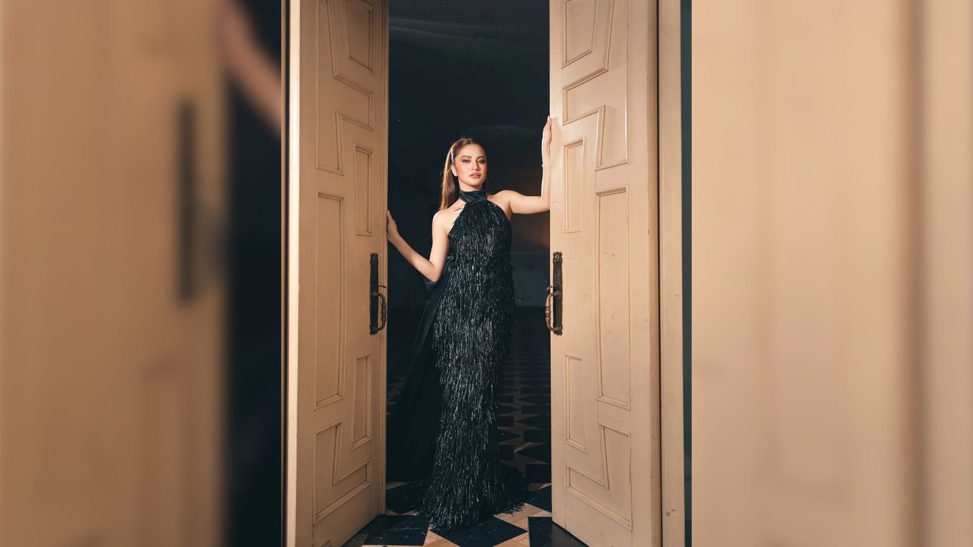 Julie Anne San Jose stuns in fringe LaQuan Smith gown 