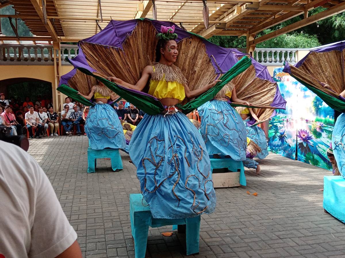 FOURTH Sayaw ng Kabataan Para sa Kalikasan champion Synergy Dance Troupe representing Barangay Talon 1 (bottom, left) with dance groups Bahaghari of Barangay BF Int’l/CAA, A1 Youth Groovers of Almanza 1 and Dysthymia of Barangay Pilar perform during the festival.