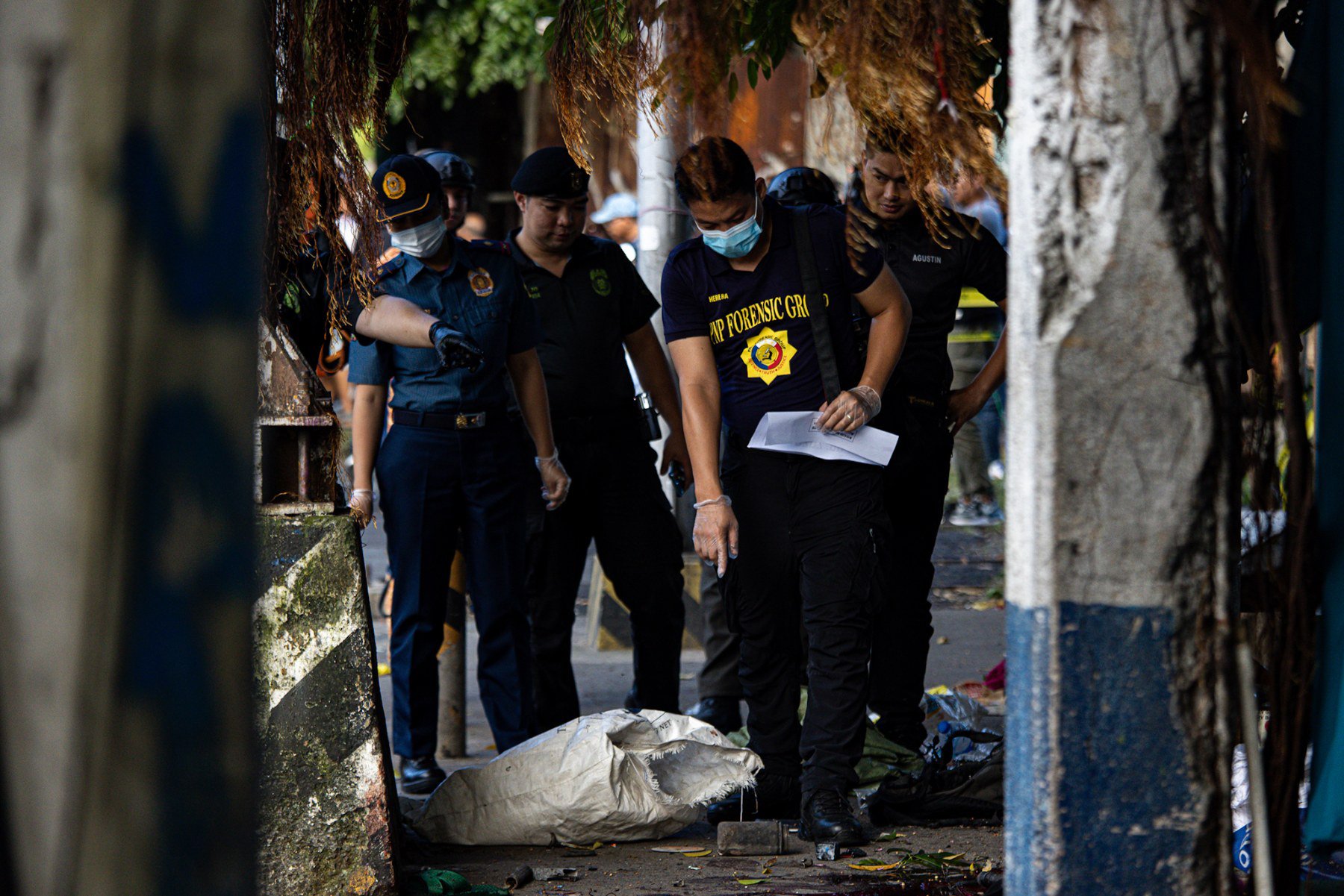 Grenade or compressor? Tondo blast injures 4