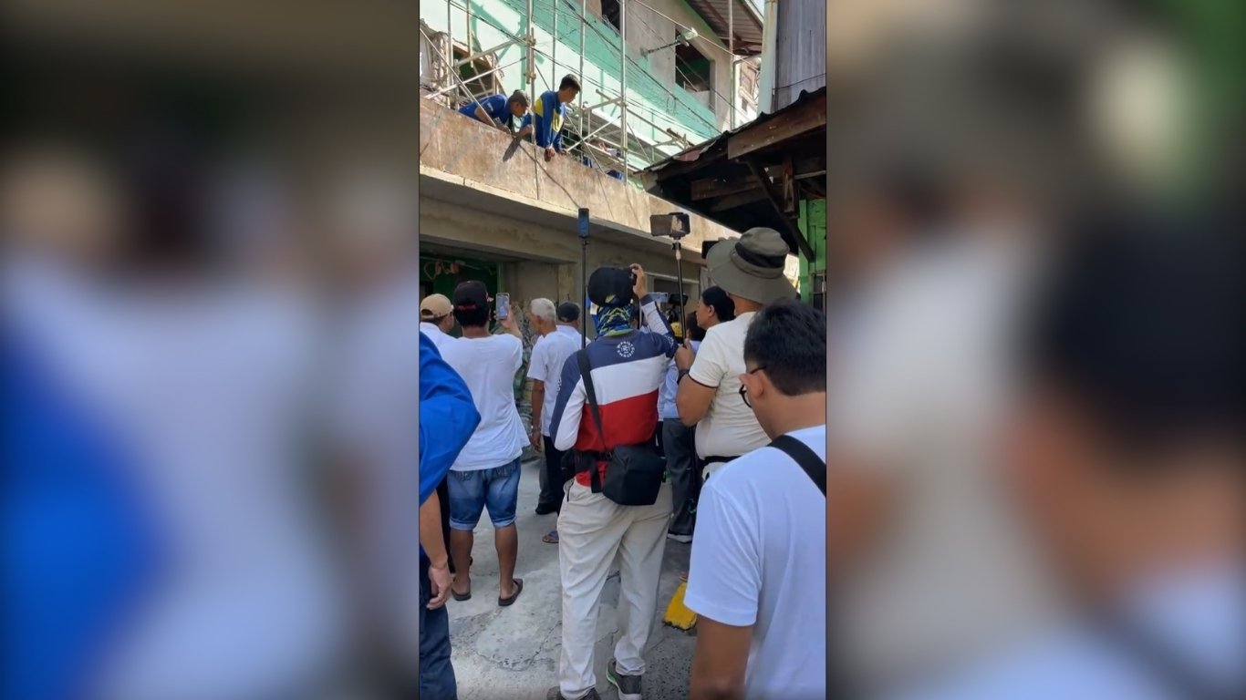 Controversy erupts as Manila demolishes Tondo barangay hall