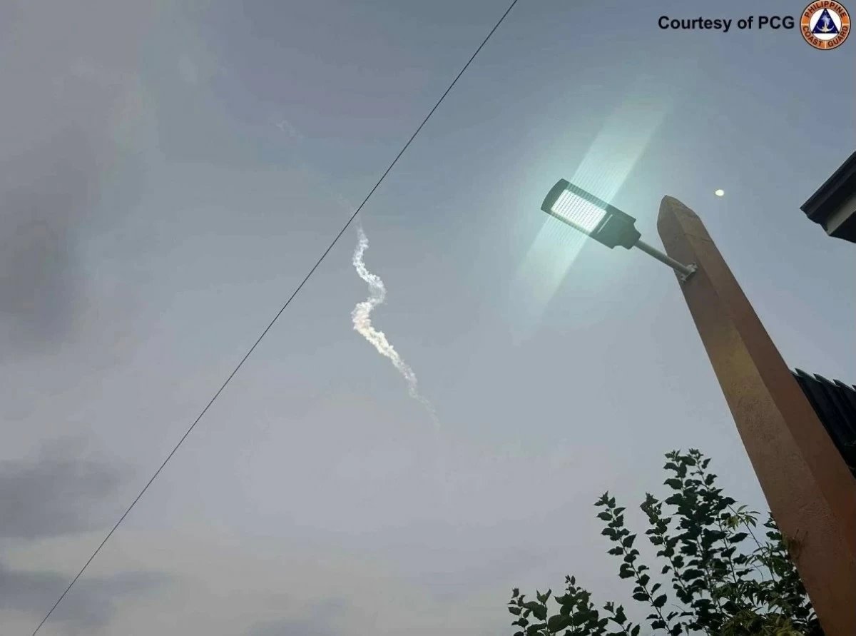 Palace: Rocket debris no cause for concern