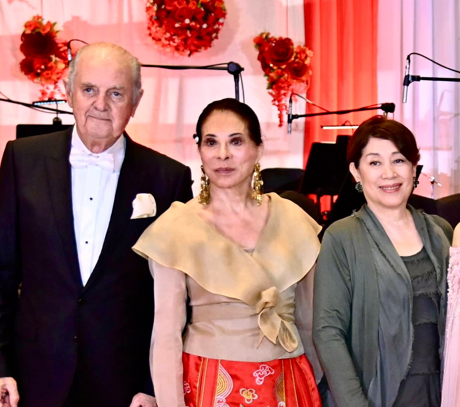 Gerry Lane, Tingting Cojuangco and Doris Magsaysay Ho.