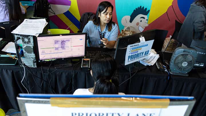 Season for new voters The Commission on Elections has set a 10-day voter registration period from 1 to 10 August 2025. President Ferdinand Marcos Jr. is eager to sign the bill postponing the Barangay and Sangguniang Kabataan Elections.