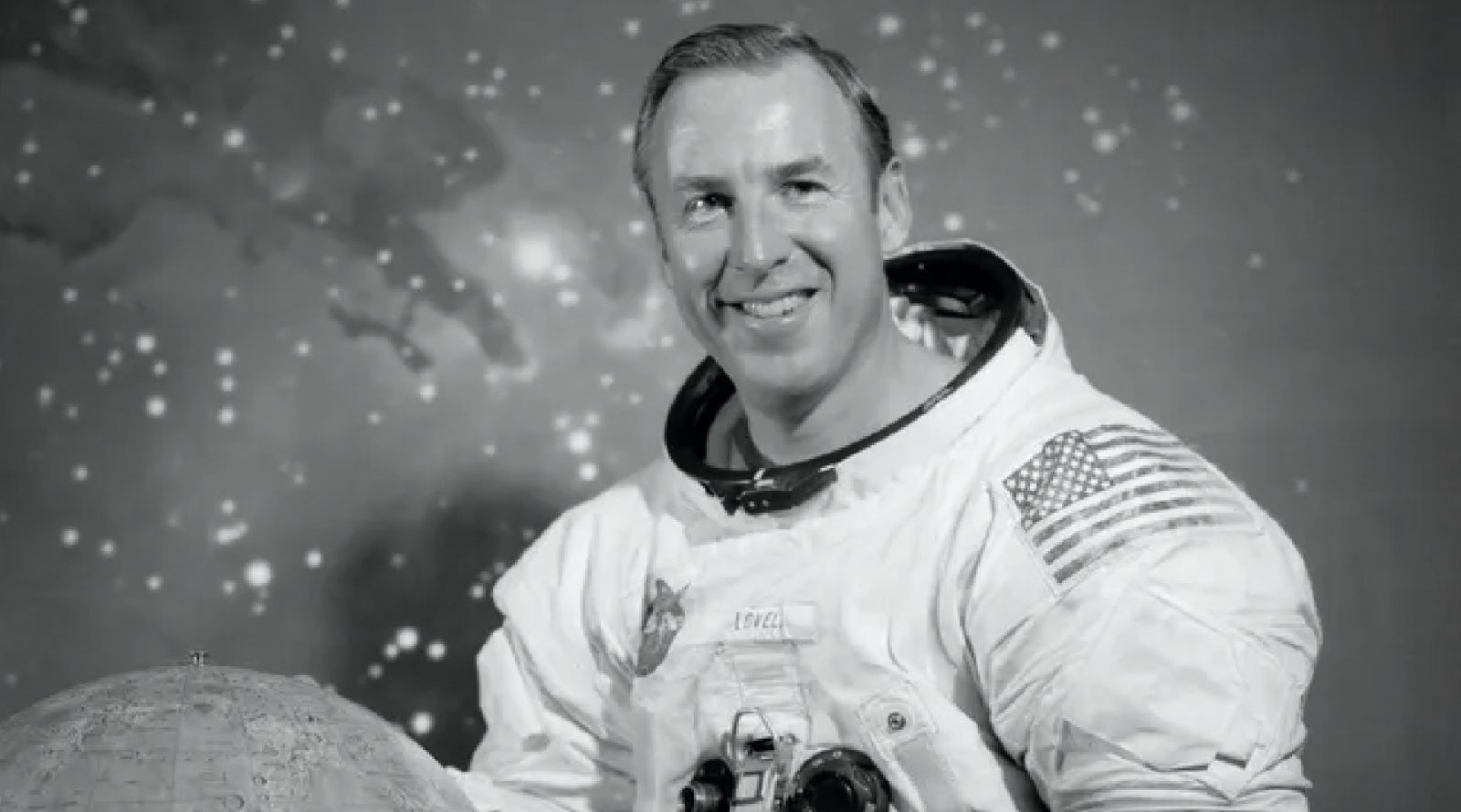 Apollo 13 Commander Jim Lovell passes away at 97