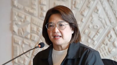 Palasyo, itinangging tatanggalin sina Angara at Aguda